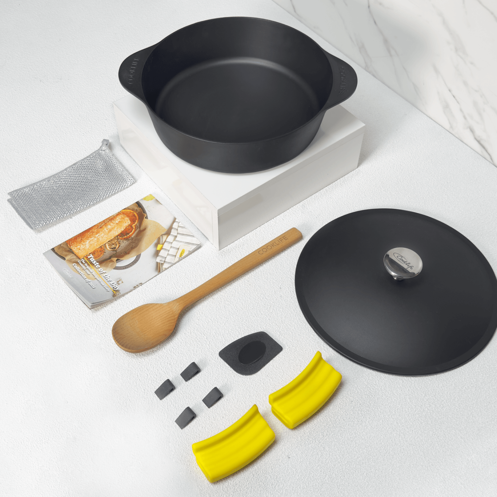 5.5 Quart Cast Iron Dutch Oven